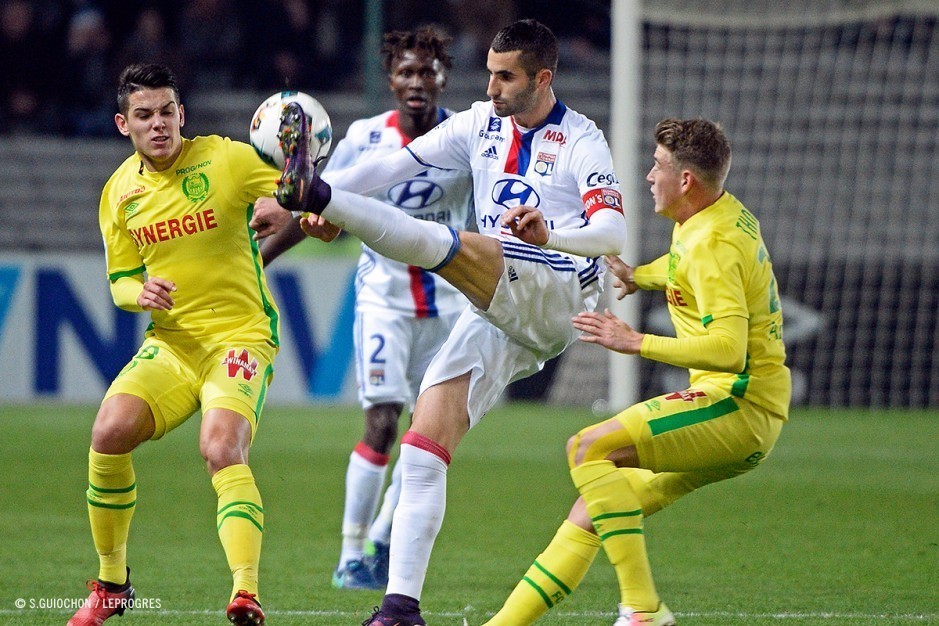 南特主场不敌里昂,遭遇主场低迷 南特主场不敌里昂,遭遇主场低迷