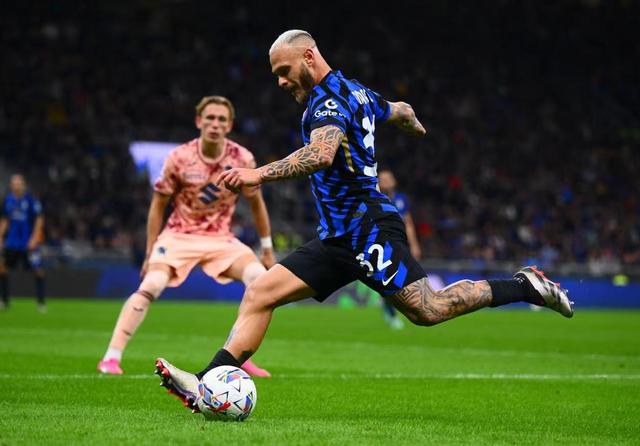 雄鹿轻松赢下比赛,领跑积分榜 雄鹿轻松赢下比赛,领跑积分榜