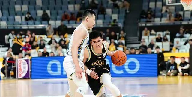 关于浙江广厦队士气高涨,积极备战的信息 关于浙江广厦队士气高涨,积极备战的信息