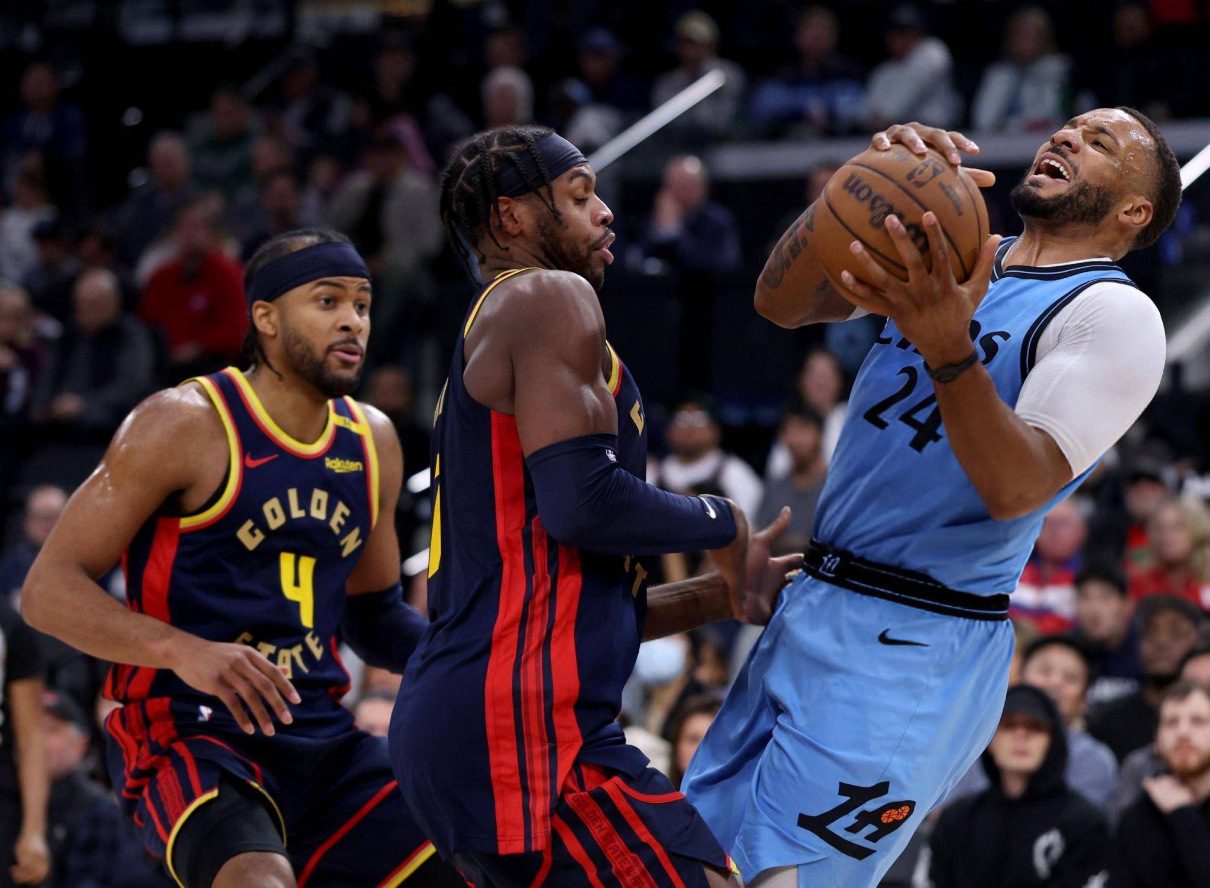 关于快船主场惨遭逆转,遗憾吞下败仗的信息 关于快船主场惨遭逆转,遗憾吞下败仗的信息