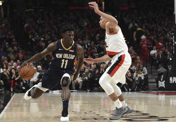 包含开拓者击败鹈鹕，利拉德砍下全场最高分的词条