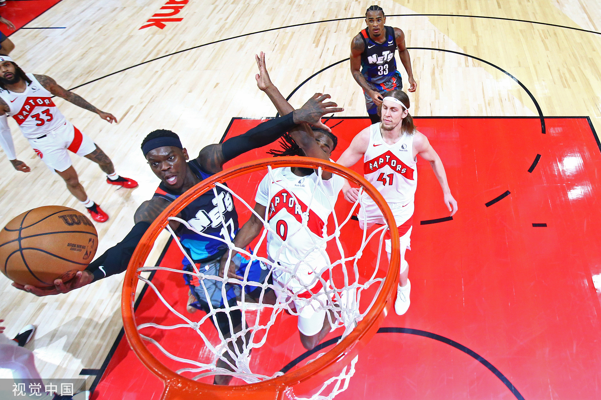 猛龙主场大胜篮网,终结两连败 猛龙主场大胜篮网,终结两连败